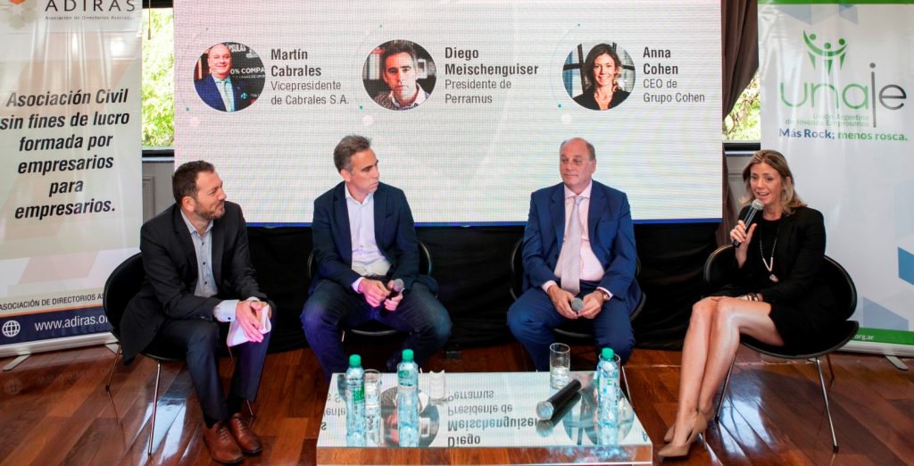 Buenos Aires, noviembre de 2017 – En el marco de una nueva edición organizada por ADIRAS, llevada a cabo esta semana en el Hipódromo de Palermo, Martín Cabrales fue uno de los protagonistas de los paneles que conformaban el tema a debatir “El reto de la transformación en las empresas Pymes”.